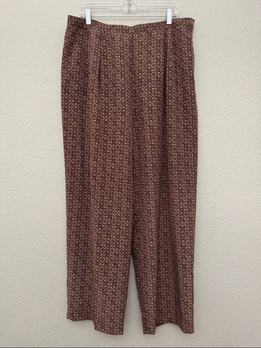 Vintage Talbots 100% Silk Wide Leg Pleated Trouser Pants Geometric Tile Print 16